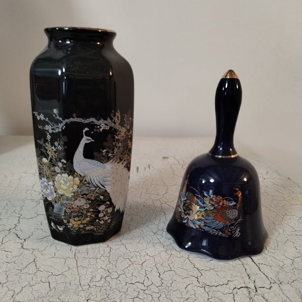 Japanese vase and bell made in Japan